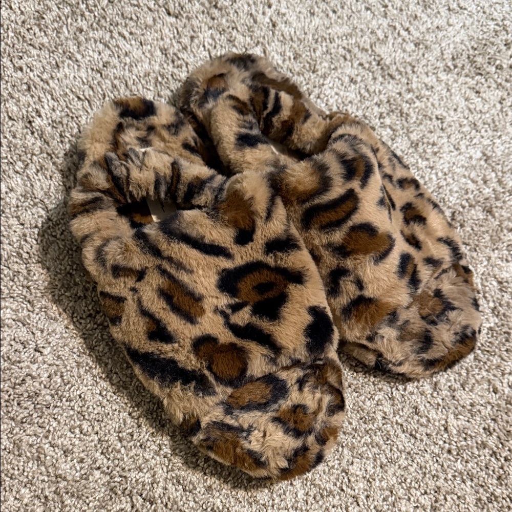 Jessica Simpson Animal Print Faux Fur Slippers
